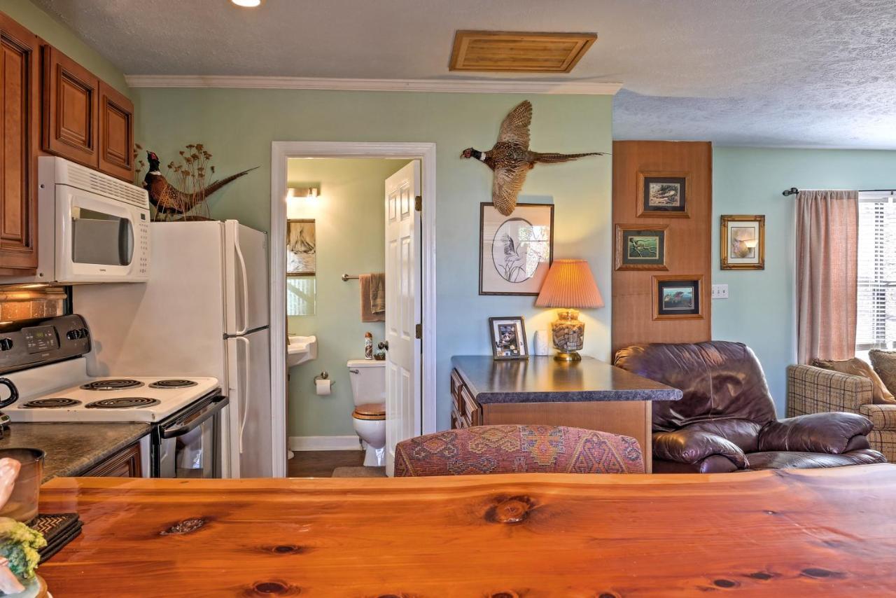 Paradise Cove Cabin With Boathouse And Dock Guntersville Bagian luar foto
