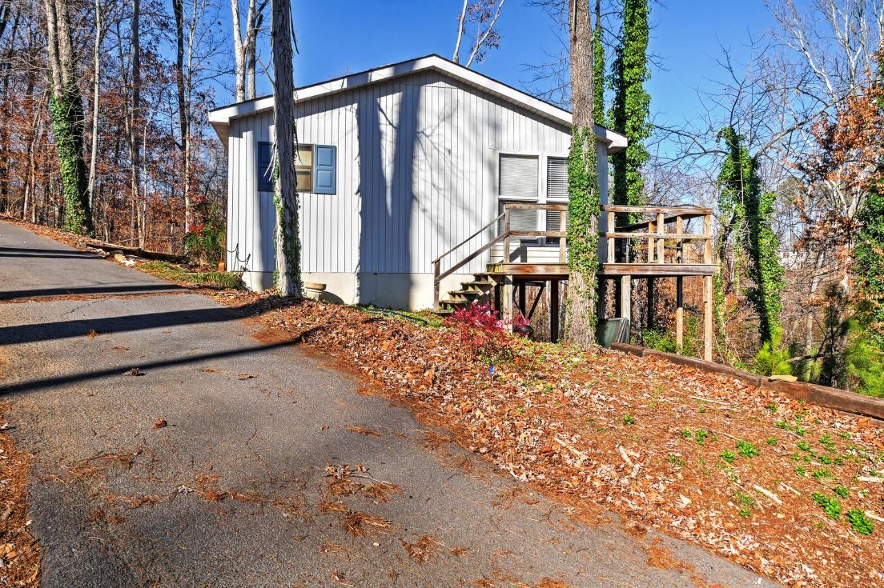Paradise Cove Cabin With Boathouse And Dock Guntersville Bagian luar foto